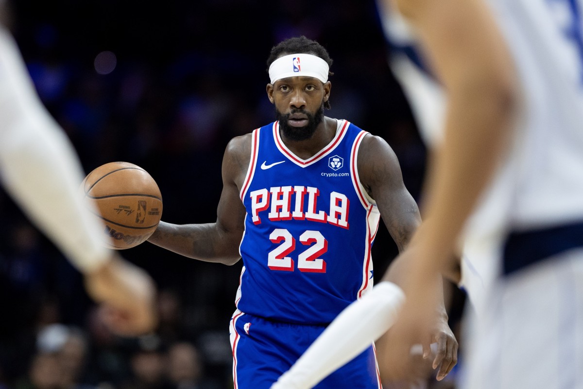 Philadelphia 76ers guard Patrick Beverley (22) dribbles the ball against the Dallas Mavericks